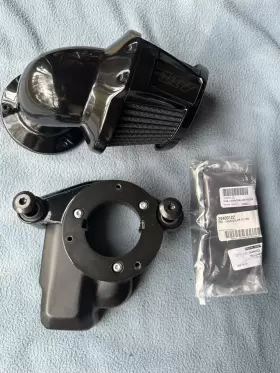 29400407 Harley-davidson 17-23 Milwaukee 8 117 Heavy Breather Air Cleaner With Rain Sock