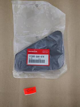 Honda 17205-ga6-670 1982-1983 Oem Nc50 Air Filter