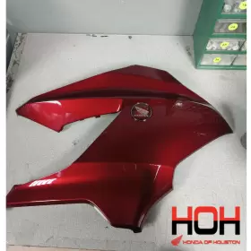 64300-mkc-a00ze-gl Honda 64300-mkc-a00ze 1800 Middle Cowl Assembly. Right