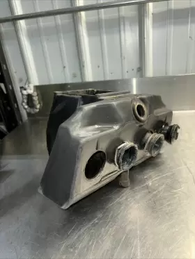 11010-1104 Kawasaki 1980 1981 1982 1983 Kz550 Ltd Air Cleaner Filter Intake Housing Box