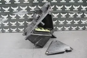 1kh-14437-01-00 Yamaha 1999 99-04 Ttr225 92-07 Xt225 Oem Airbox Air Cleaner Filter Box Intake