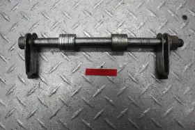 2196077 Yamaha 1975 Enduro 175 Rear Axle