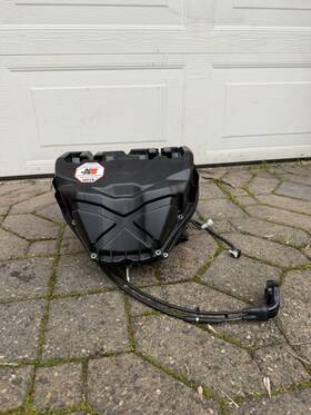 Yamaha 2cr-2176p-20 2017 Airbox 2015-2019 Yzf R1 Oem Air Intake Filter Box