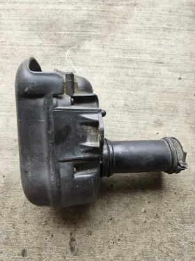 4xy-1479h-00-00 Yamaha 99-13 Royal Star Venture Xvz13 Left Air Box Housing Boot