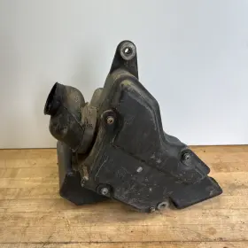 7810348 Yamaha Rt180 Air Cleaner Filter Box Oem
